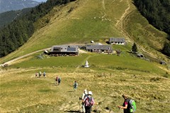 20-Abstieg-zur-Doellerer-Alm-