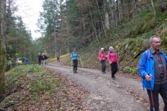 1_19-Einmuendung-in-den-Neuweg-entlang-Aufhamer-Bach-